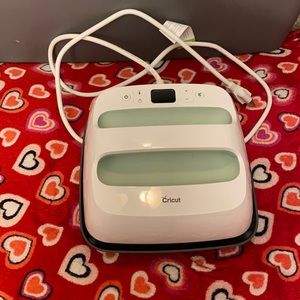 Cricut heat press machine